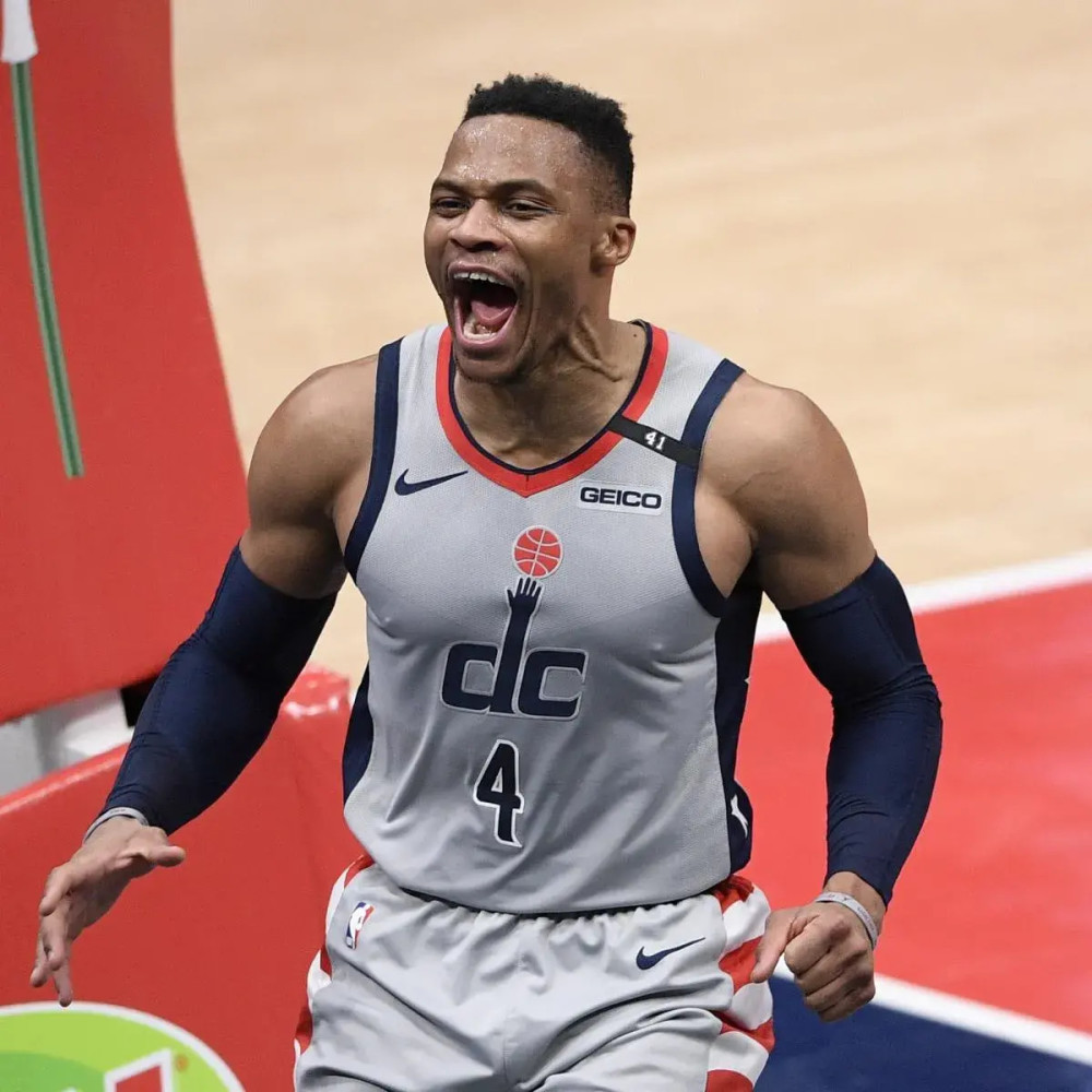 爱游戏-关于里程碑夜费耶诺德复出首秀，NBA季后赛加时末段刷纪录，压力陡增，训练强度明显提升的信息