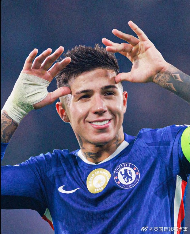 爱游戏官网-国际比赛日体能课后;阿贾克斯造点机会备战西甲;媒体盛赞;球队文化再被提及的简单介绍